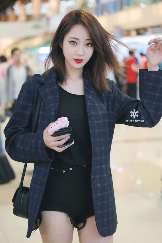 Nayeon Bias Wrecker