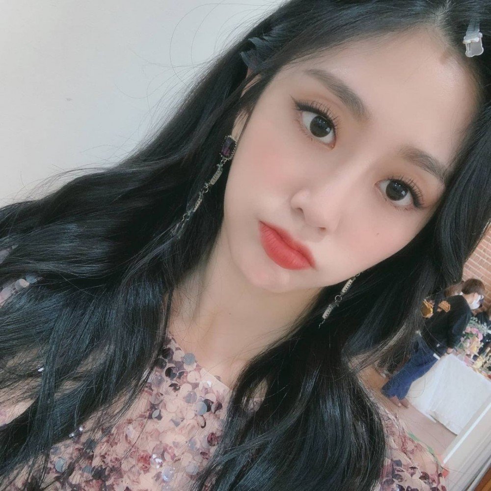 고급진 느낌나는 러블리즈 지수 인스타 사진