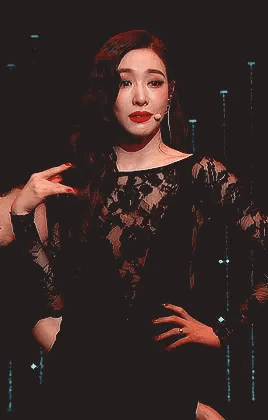16318541850323.GIF