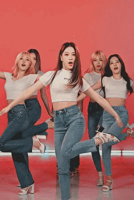 16318542868611.GIF