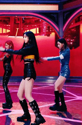 16318543339903.GIF